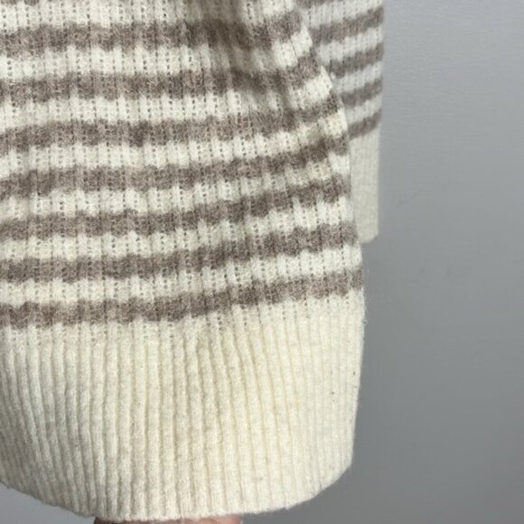 Banana Republic stripe AIRE YARN TURTLENECK SWEATER XL - Picture 4 of 4